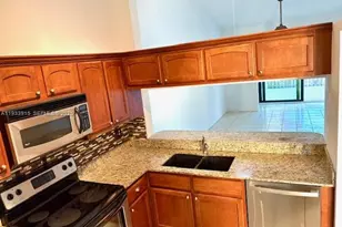 2700 S Oakland Forest Dr, Oakland Park, FL 33309 - Photo 8