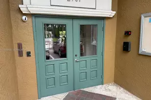 2961 NE 185th St, Aventura, FL 33180 - Photo 34