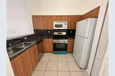 2755 SE 16th Ave #200, Homestead, FL 33035 - Photo 6