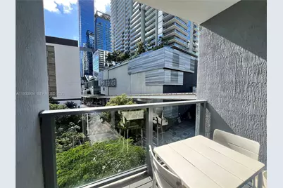 31 SE 6th St #703, Miami, FL 33131 - Photo 14