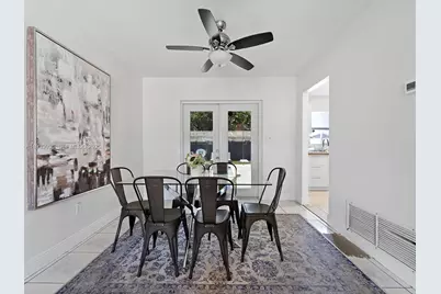 560 NE 161st St #0, Miami, FL 33162 - Photo 18