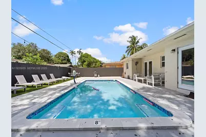 560 NE 161st St #0, Miami, FL 33162 - Photo 40