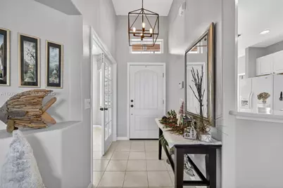 508 NW Waverly Cir, Port Saint Lucie, FL 34983 - Photo 4