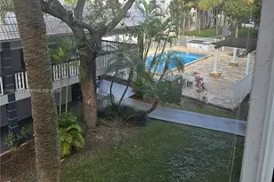 10820 SW 200th Dr, Cutler Bay, FL 33157 - Photo 4