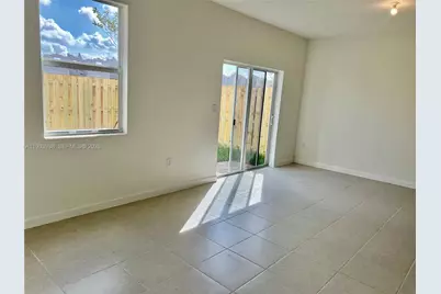12713 NW 24th Ave, Miami, FL 33167 - Photo 18