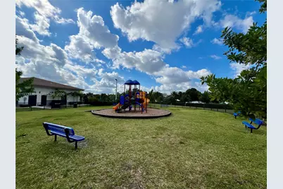 12713 NW 24th Ave, Miami, FL 33167 - Photo 44