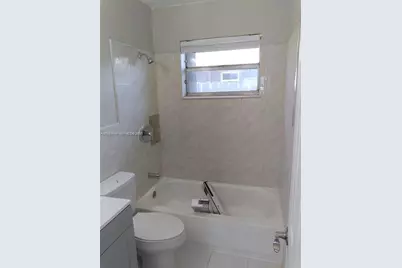 2845 NW 13th Ct, Fort Lauderdale, FL 33311 - Photo 4