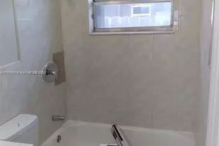 2845 NW 13th Ct, Fort Lauderdale, FL 33311 - Photo 4