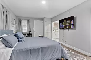 427 NE 107th St, Miami, FL 33161 - Photo 8
