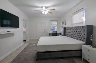 437 NE 107th St, Miami, FL 33161 - Photo 2