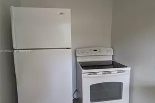 437 NE 107th St, Miami, FL 33161 - Photo 6