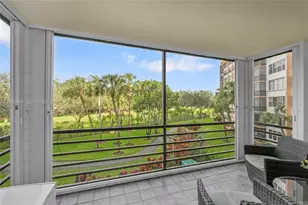 1400 St Charles Pl, Pembroke Pines, FL 33026 - Photo 10