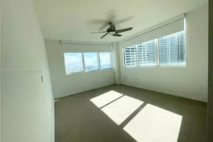 253 NE 2nd St, Miami, FL 33132 - Photo 38
