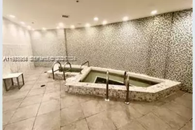 253 NE 2nd St #2409, Miami, FL 33132 - Photo 58