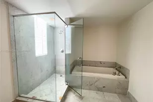 253 NE 2nd St, Miami, FL 33132 - Photo 34