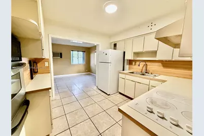 2801 SW 92nd Ct, Miami, FL 33165 - Photo 10