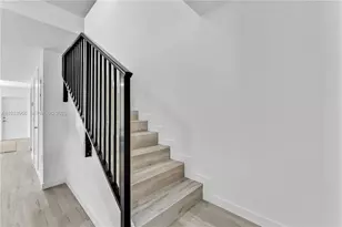 155 NW 160th St, North Miami Beach, FL 33169 - Photo 12