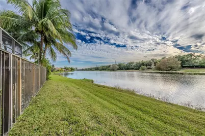 2893 Oakbrook Dr, Weston, FL 33332 - Photo 8