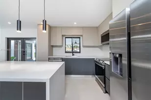 9230 SW 183rd Terrace, Palmetto Bay, FL 33157 - Photo 4