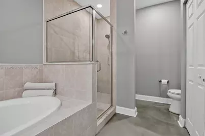 12140 Village Pl, Davie, FL 33325 - Photo 22