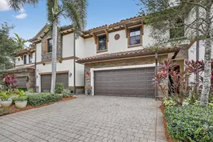 12140 Village Pl, Davie, FL 33325 - Photo 2