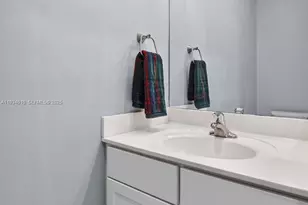 12140 Village Pl, Davie, FL 33325 - Photo 30