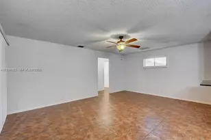 28 Crossings Cir, Boynton Beach, FL 33435 - Photo 4