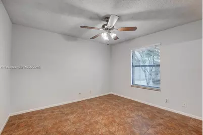 28 Crossings Cir #E, Boynton Beach, FL 33435 - Photo 8