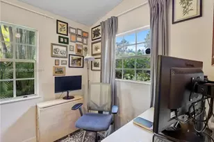 19810 SW 200th St, Miami, FL 33187 - Photo 54