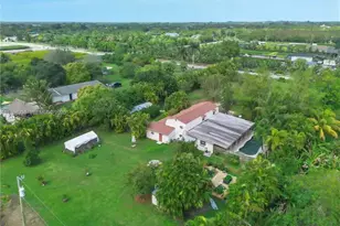 19810 SW 200th St, Miami, FL 33187 - Photo 4