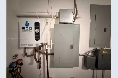 661 SW 67th Ave, Pembroke Pines, FL 33023 - Photo 28