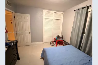 661 SW 67th Ave, Pembroke Pines, FL 33023 - Photo 18