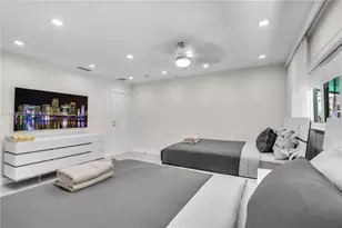 1045 Hollywood Blvd, Hollywood, FL 33019 - Photo 34