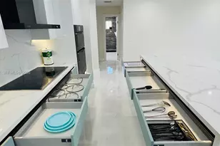 1045 Hollywood Blvd, Hollywood, FL 33019 - Photo 22