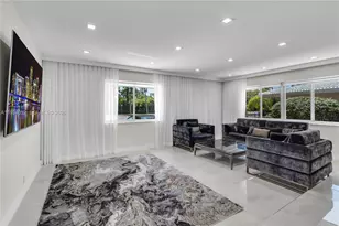 1045 Hollywood Blvd, Hollywood, FL 33019 - Photo 12