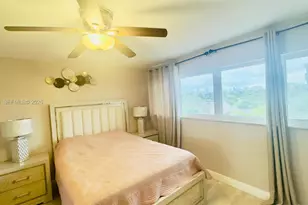 329 SE 3rd St, Hallandale Beach, FL 33009 - Photo 22