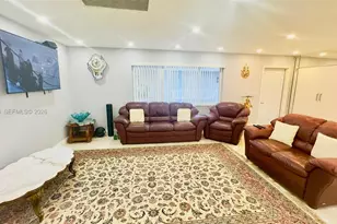 329 SE 3rd St, Hallandale Beach, FL 33009 - Photo 14