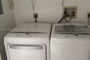 8951 W Sunrise Blvd, Plantation, FL 33322 - Photo 28