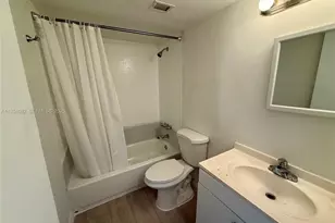 492 NW 165th St Rd, Miami, FL 33169 - Photo 16