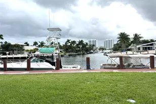 301 Golden Isles Dr, Hallandale Beach, FL 33009 - Photo 8