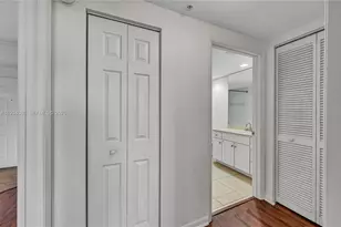 2000 N Bayshore Dr, Miami, FL 33137 - Photo 32