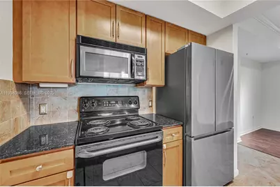 2000 N Bayshore Dr #316, Miami, FL 33137 - Photo 12