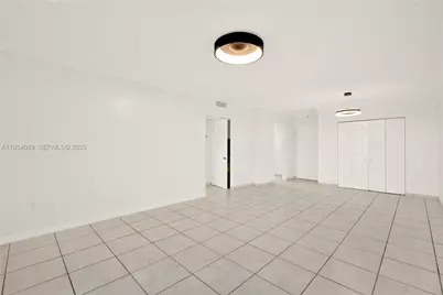 400 Kings Point Dr #1604, Sunny Isles Beach, FL 33160 - Photo 18