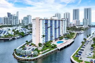 400 Kings Point Dr, Sunny Isles Beach, FL 33160 - Photo 4