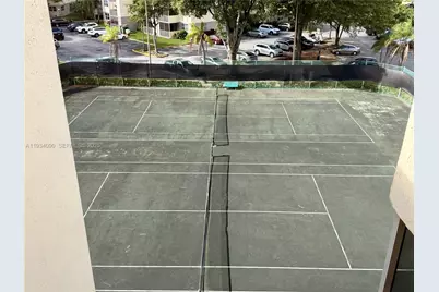 8255 Lake Dr #506, Doral, FL 33166 - Photo 10