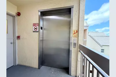 8255 Lake Dr #506, Doral, FL 33166 - Photo 16