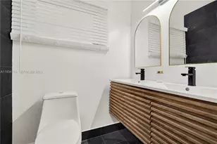 51 NE 56th Ct, Oakland Park, FL 33334 - Photo 36