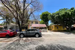 1029 NW 28th St, Miami, FL 33127 - Photo 8