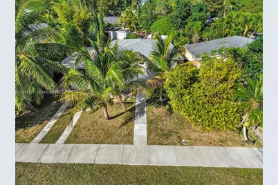919 NE 13th St, Homestead, FL 33030 - Photo 42