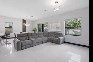 8723 NW 161st Terrace, Miami Lakes, FL 33018 - Photo 10